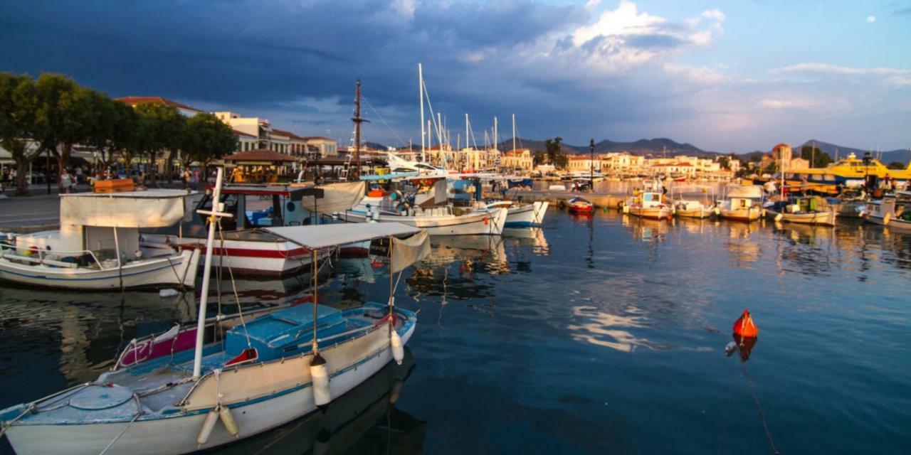 The Roof - Flat Sea View In Aegina Town Apartment Luaran gambar