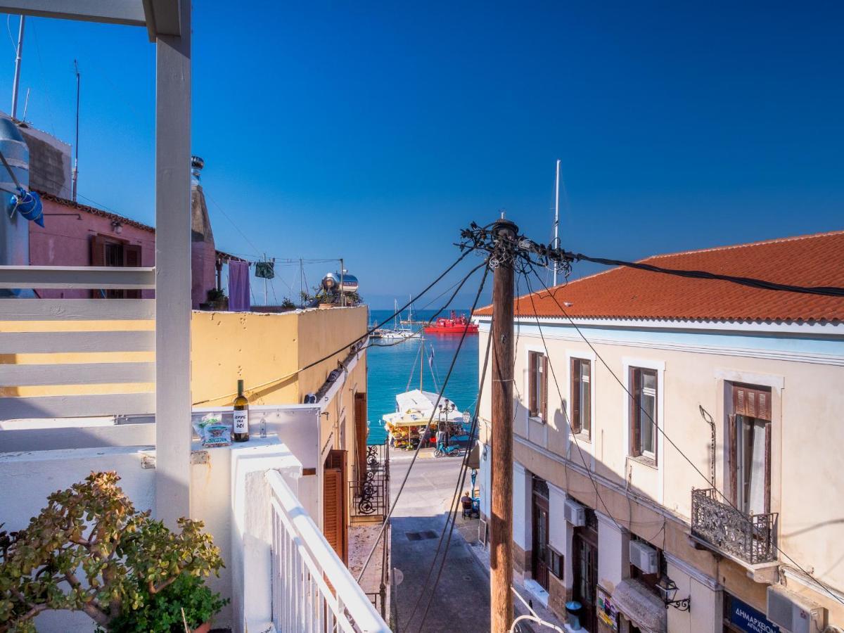 The Roof - Flat Sea View In Aegina Town Apartment Luaran gambar